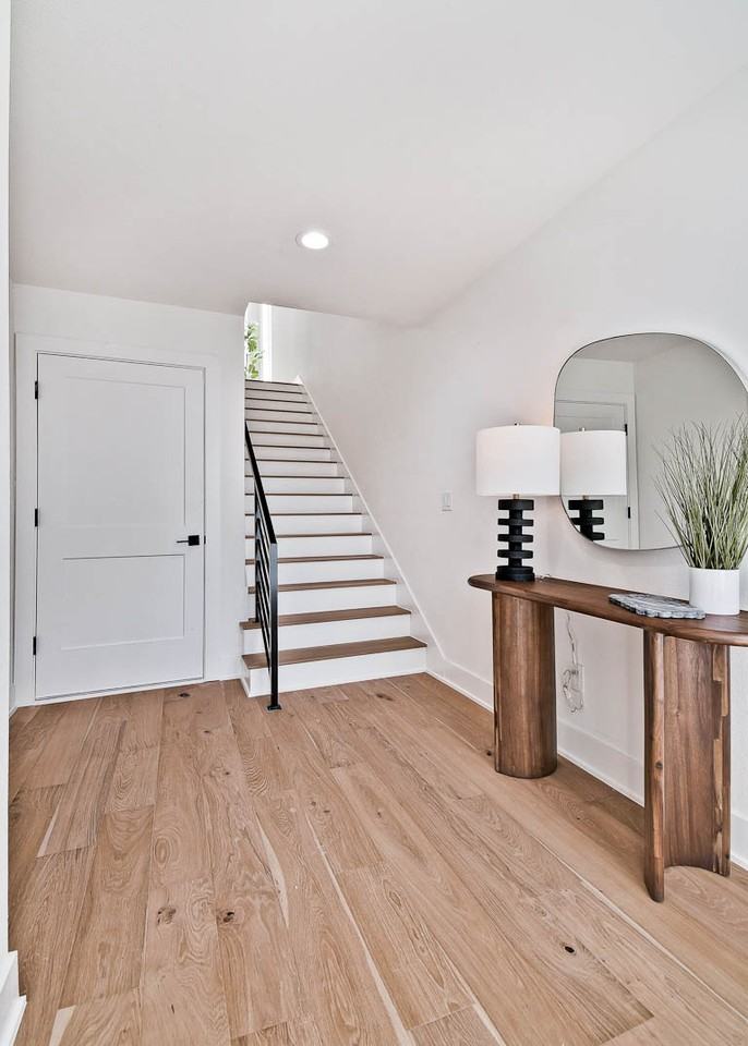 212 Nw 9th St #1 - Photo 3 of 28