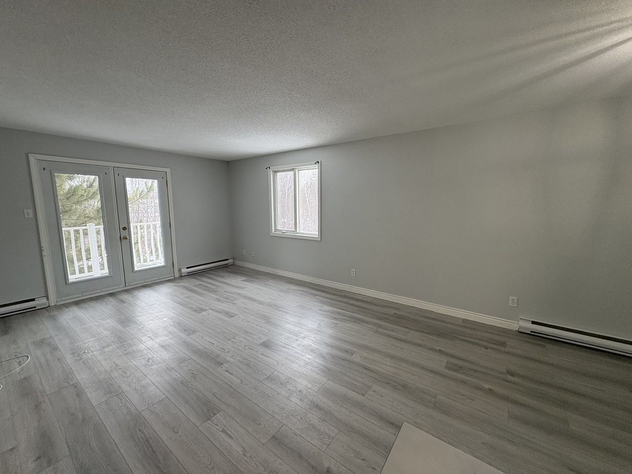 70 Glasier Rd #6 - Photo 4 of 16