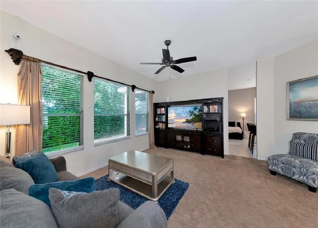 412 36th St Ne #NA - Photo 3 of 20