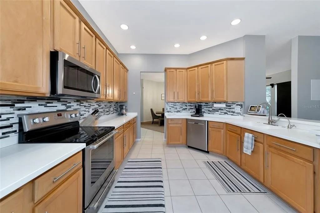 412 36th St Ne #NA - Photo 5 of 20