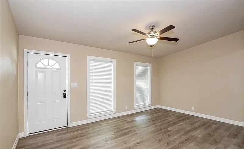 4713 Dahlia Ln #NA - Photo 6 of 10