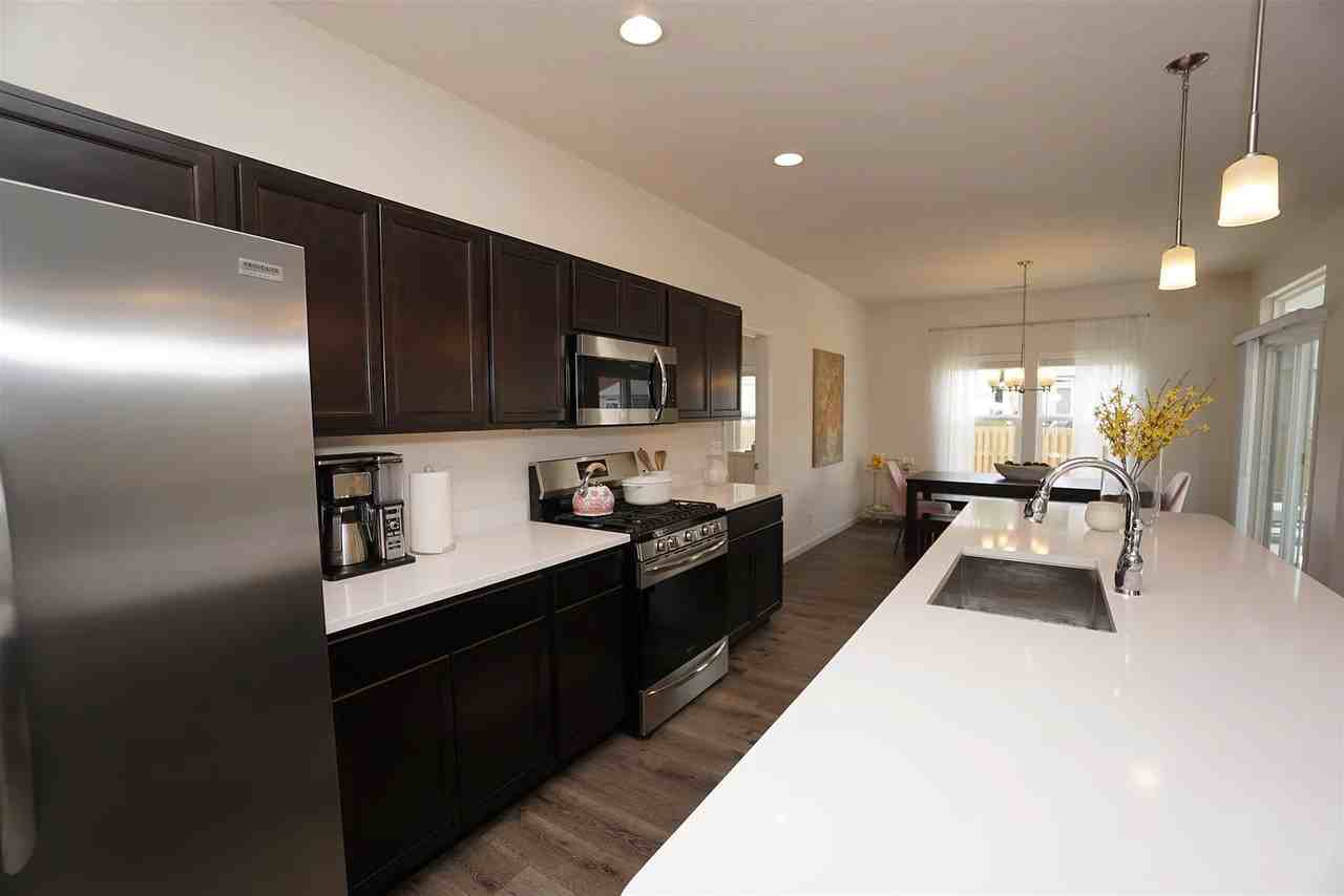 2922 Poinciana Dr #NA - Photo 5 of 30