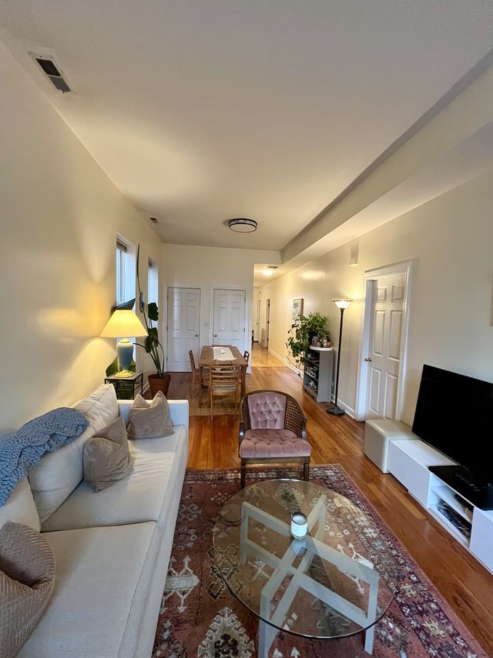 1820 N Marshfield Ave #2 - Photo 3 of 7