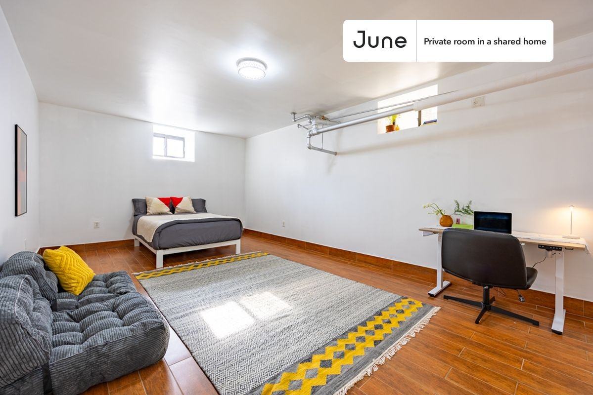 15 W 110th St, New York, NY 10026 #4 - Photo 2 of 11