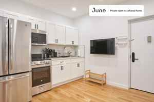 featured image of 340 Clifton Pl #1