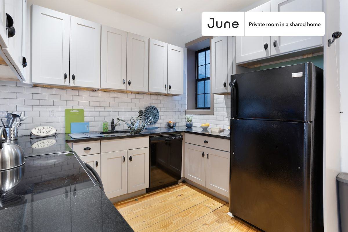 209 West 135th St, New York, NY 10030 #4 - Photo 7 of 8