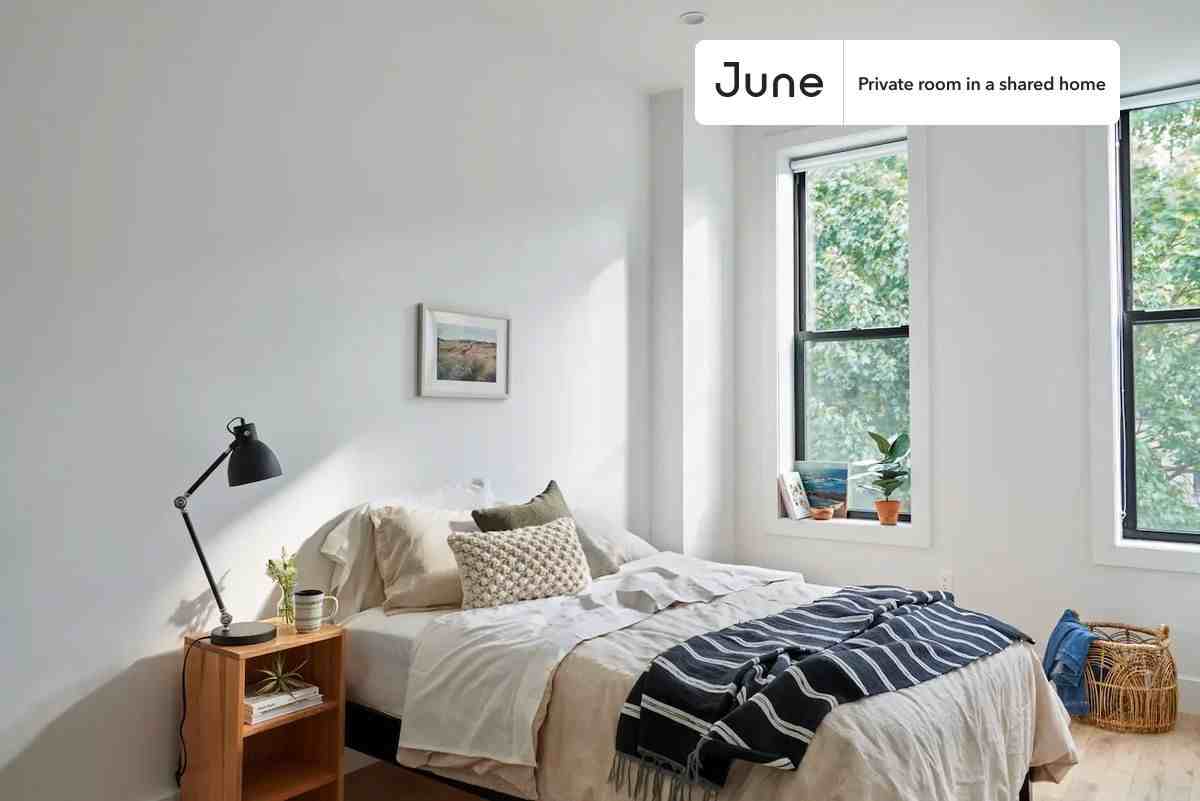 854 Hancock St #7 - Photo 2 of 5