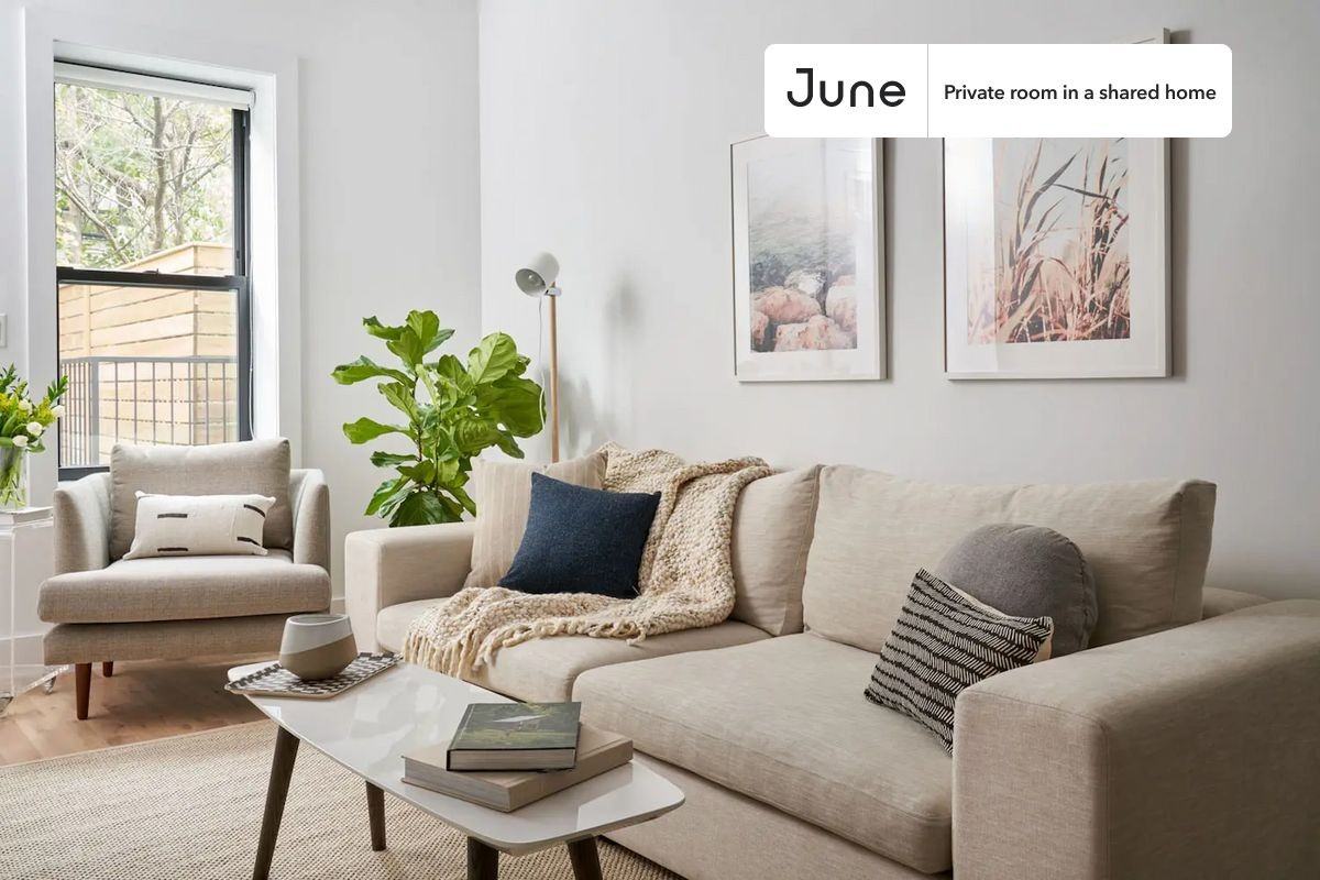 854 Hancock St #1 - Photo 3 of 5