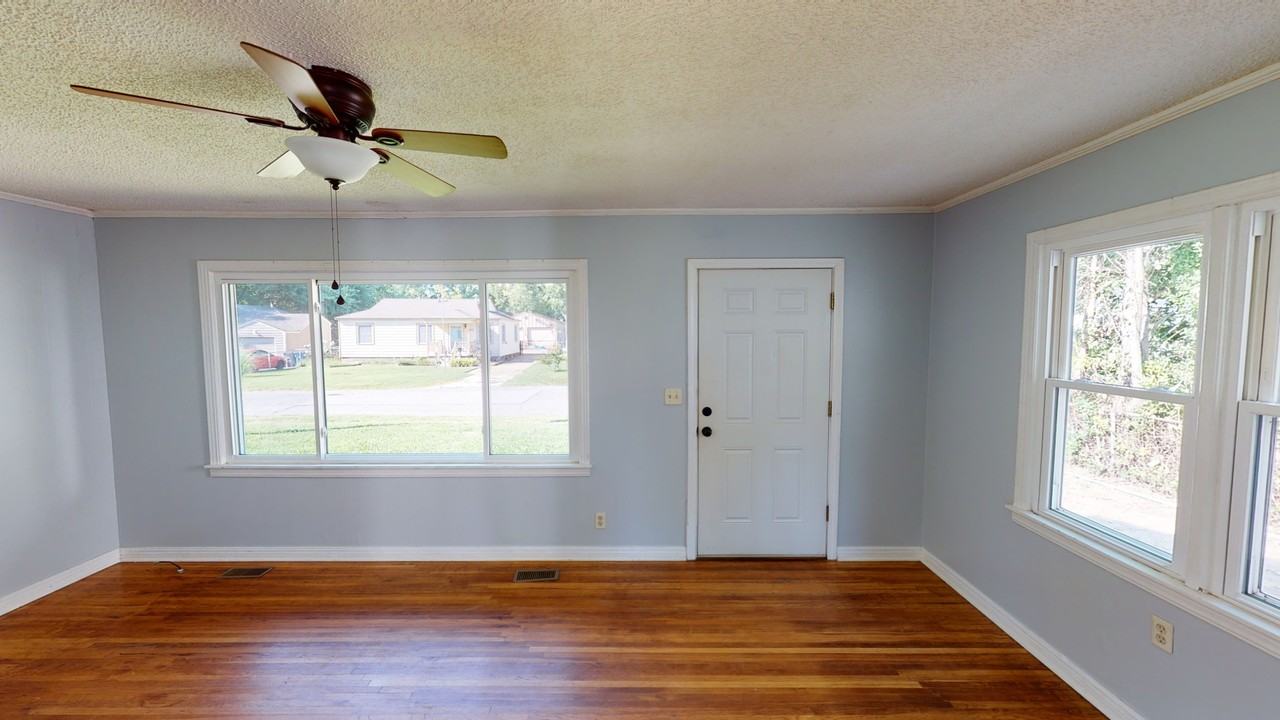 3815 W 42nd St #1 - Photo 2 of 11