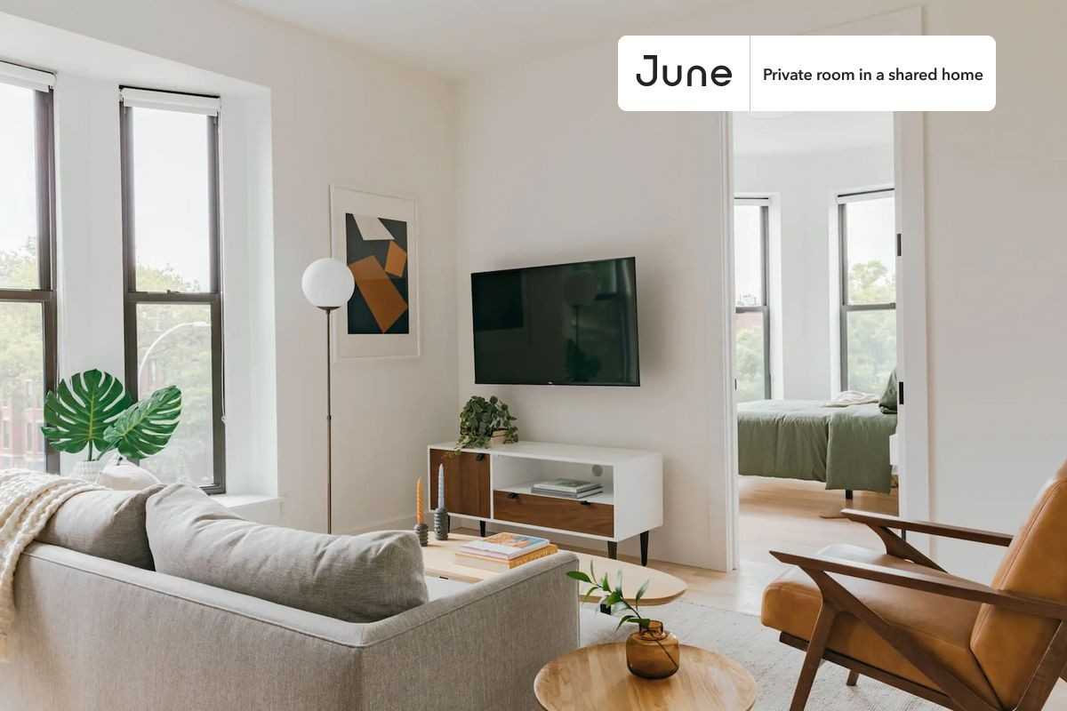 529 Monroe St #2 - Photo 5 of 5