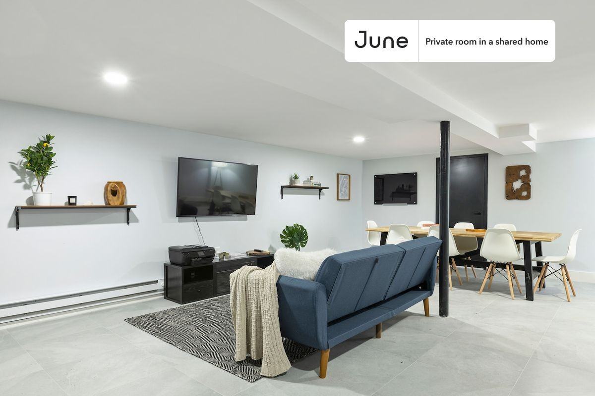 1389 Flatbush Ave, Brooklyn, NY, 11210 #3 - Photo 2 of 8