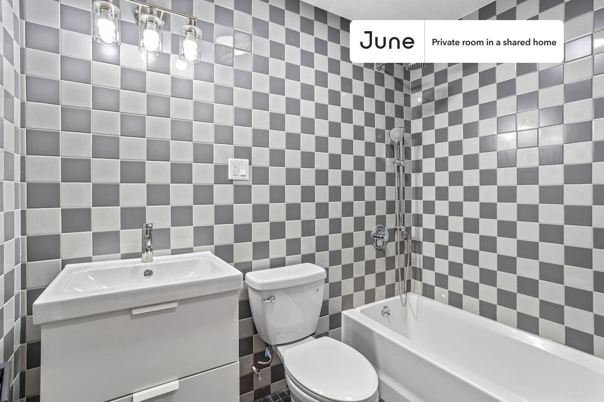 537 Edgecombe Ave, New York, NY 10032 #2 - Photo 7 of 7