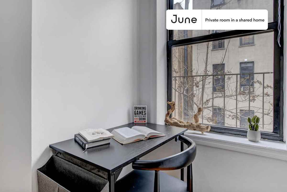 118 East 102nd St, New York, NY 10029 #1 - Photo 4 of 10