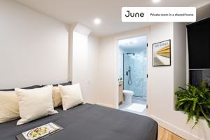 featured image of 246 W 108th St, New York, NY 10025 #1