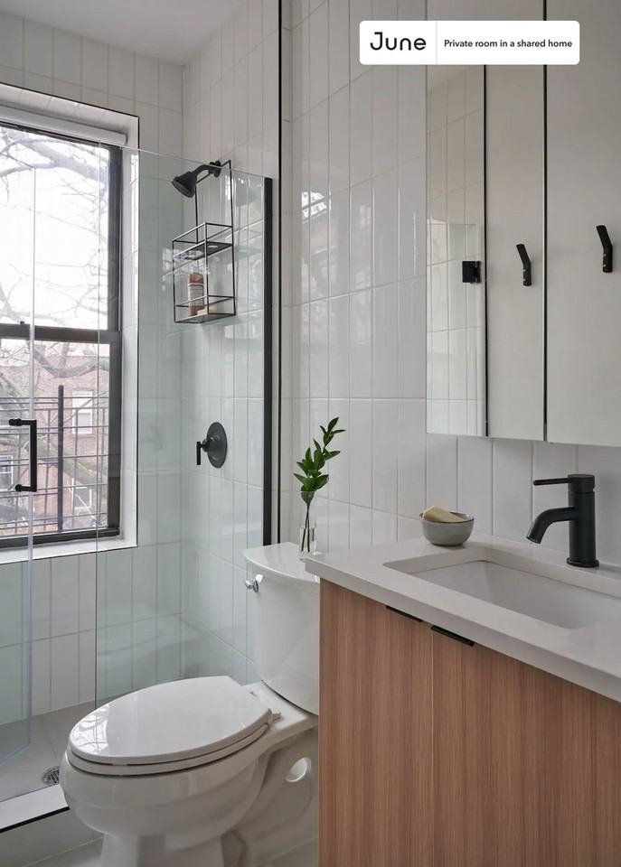 913 Saint Marks Ave #1 - Photo 6 of 6