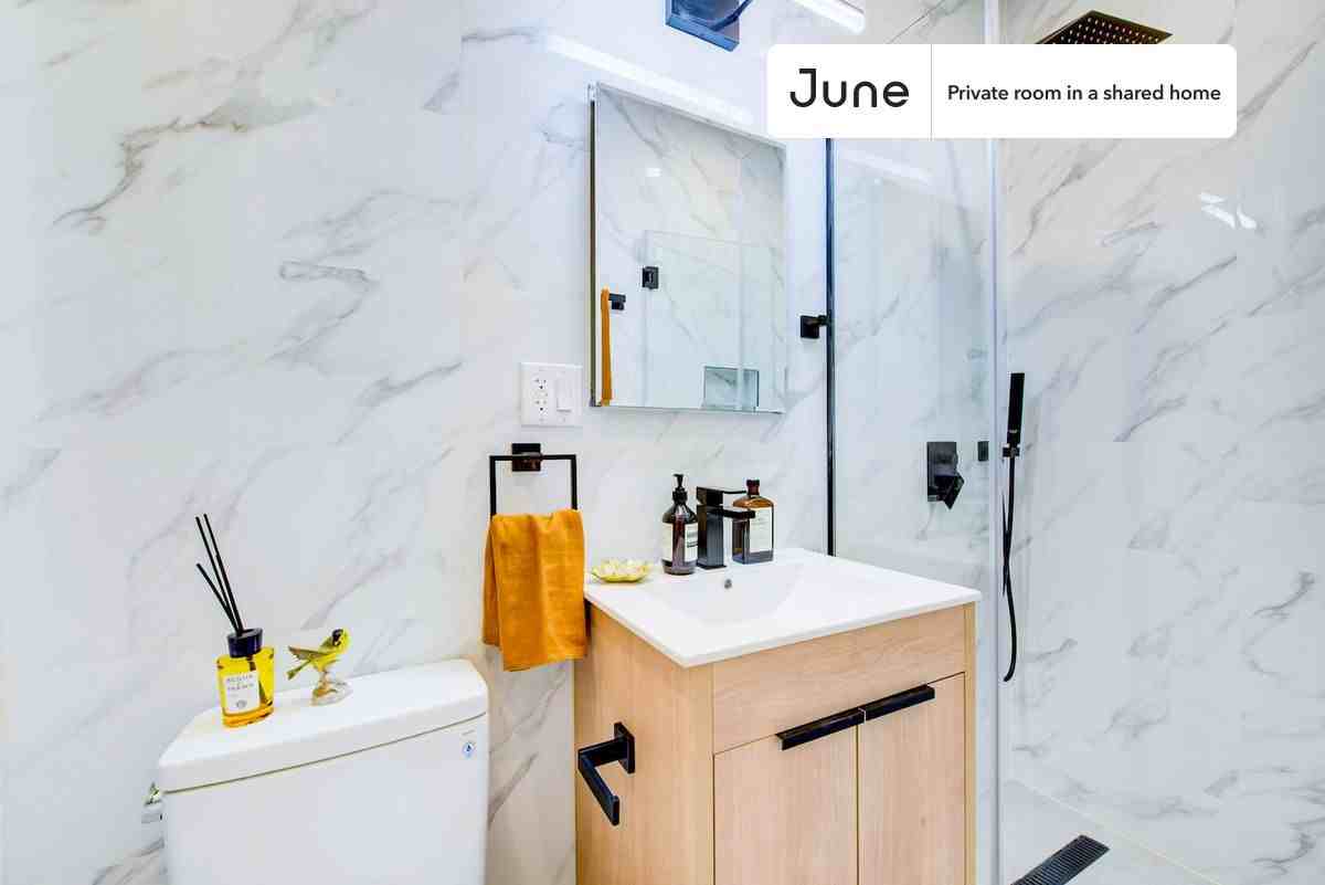 246 W 108th St, New York, NY 10025 #3 - Photo 6 of 6