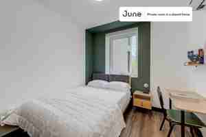 featured image of 186 N 6th St #3