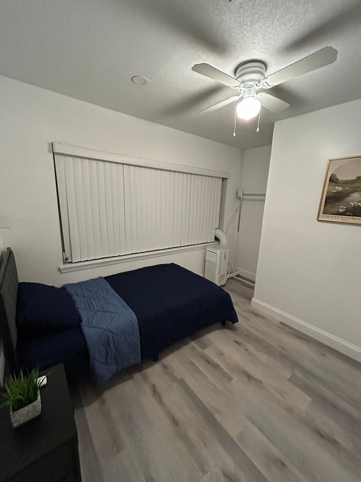 1605 North Gomez Avenue #1 - Photo 2 of 14