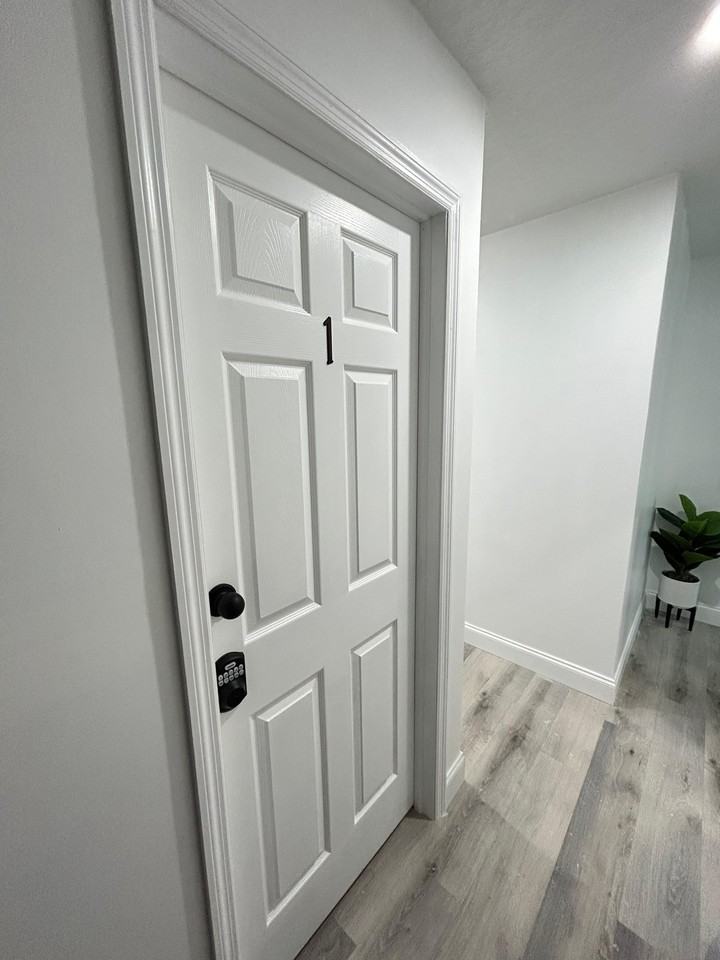 1605 North Gomez Avenue #1 - Photo 5 of 14