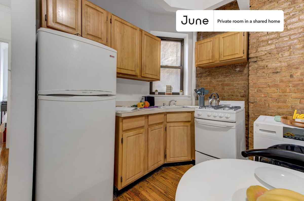 118 East 102nd St, New York, NY 10029 #1 - Photo 7 of 10