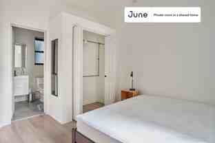 424 West 47th St, New York, NY 10036 #3 - Photo 1 of 1