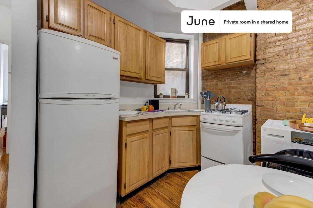 118 East 102nd St, New York, NY 10029 #1 - Photo 7 of 10