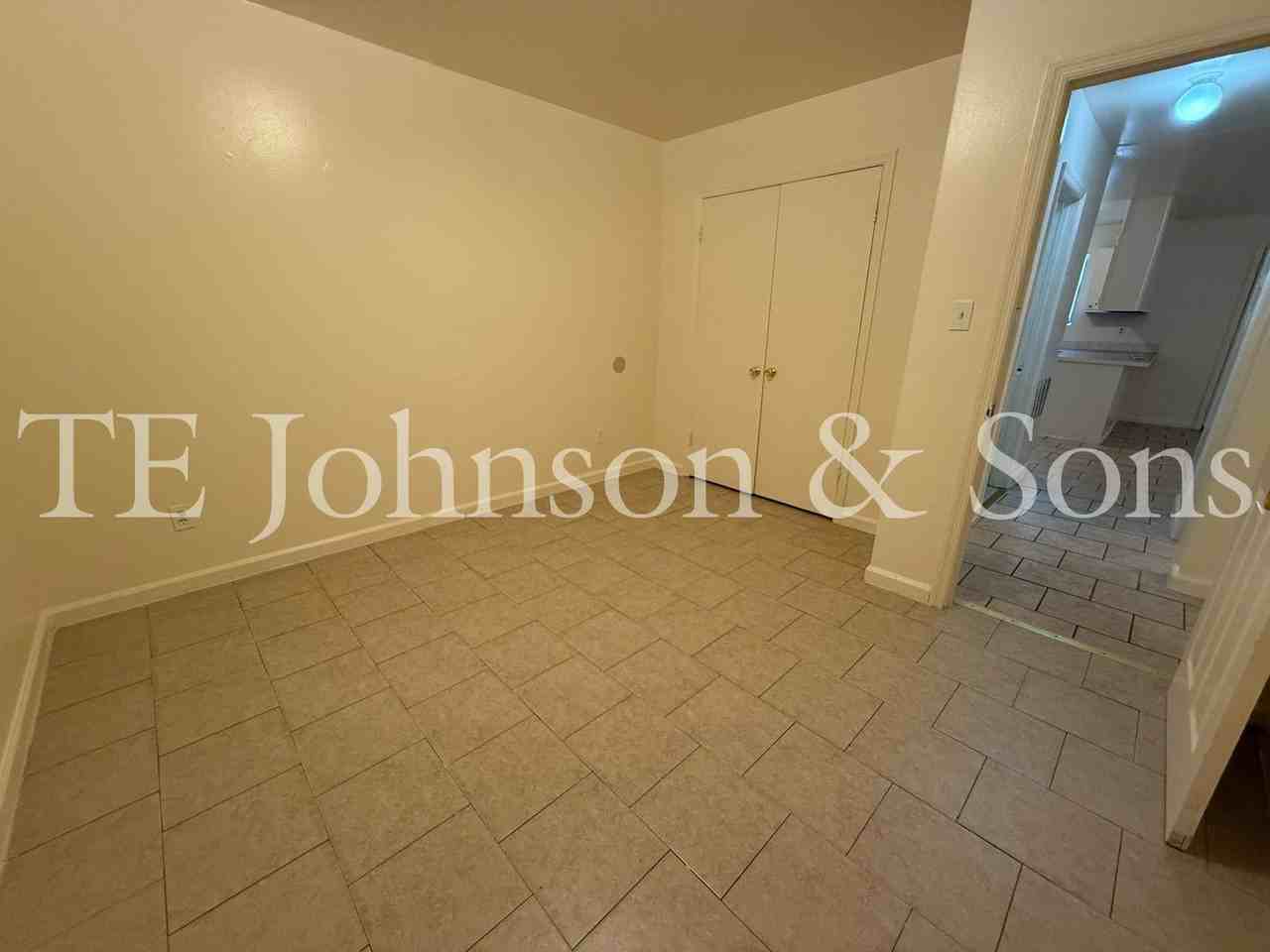 1606 Oak Croft Dr - Photo 6 of 13