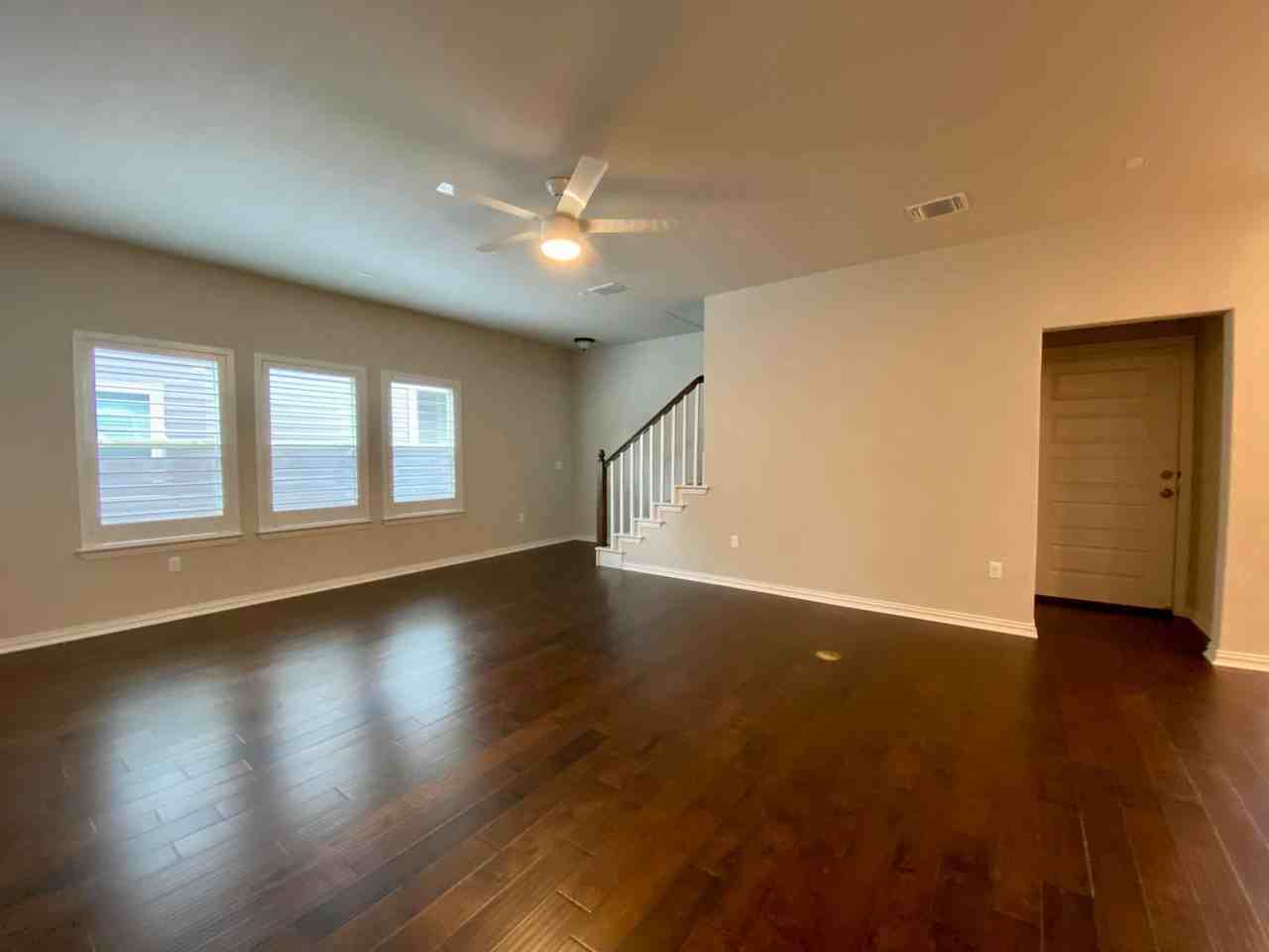 8816 Cattle Baron Path - Photo 5 of 32