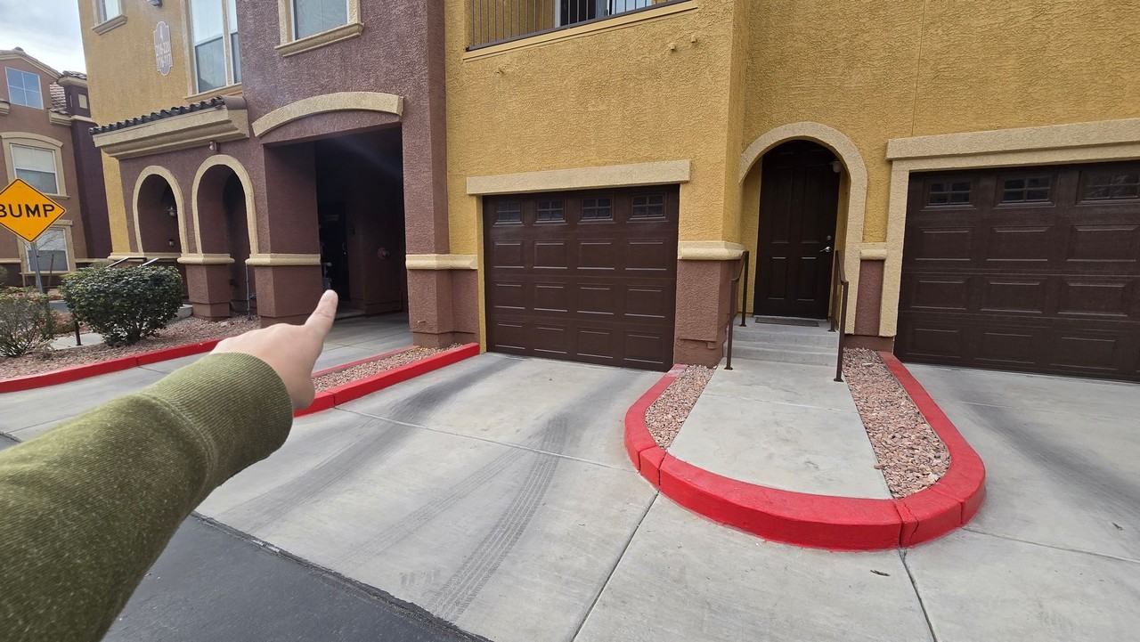 3975 N Hualapai Way #219 - Photo 6 of 33