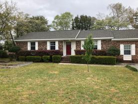 413 N Crestwood Dr - Photo 1 of 1