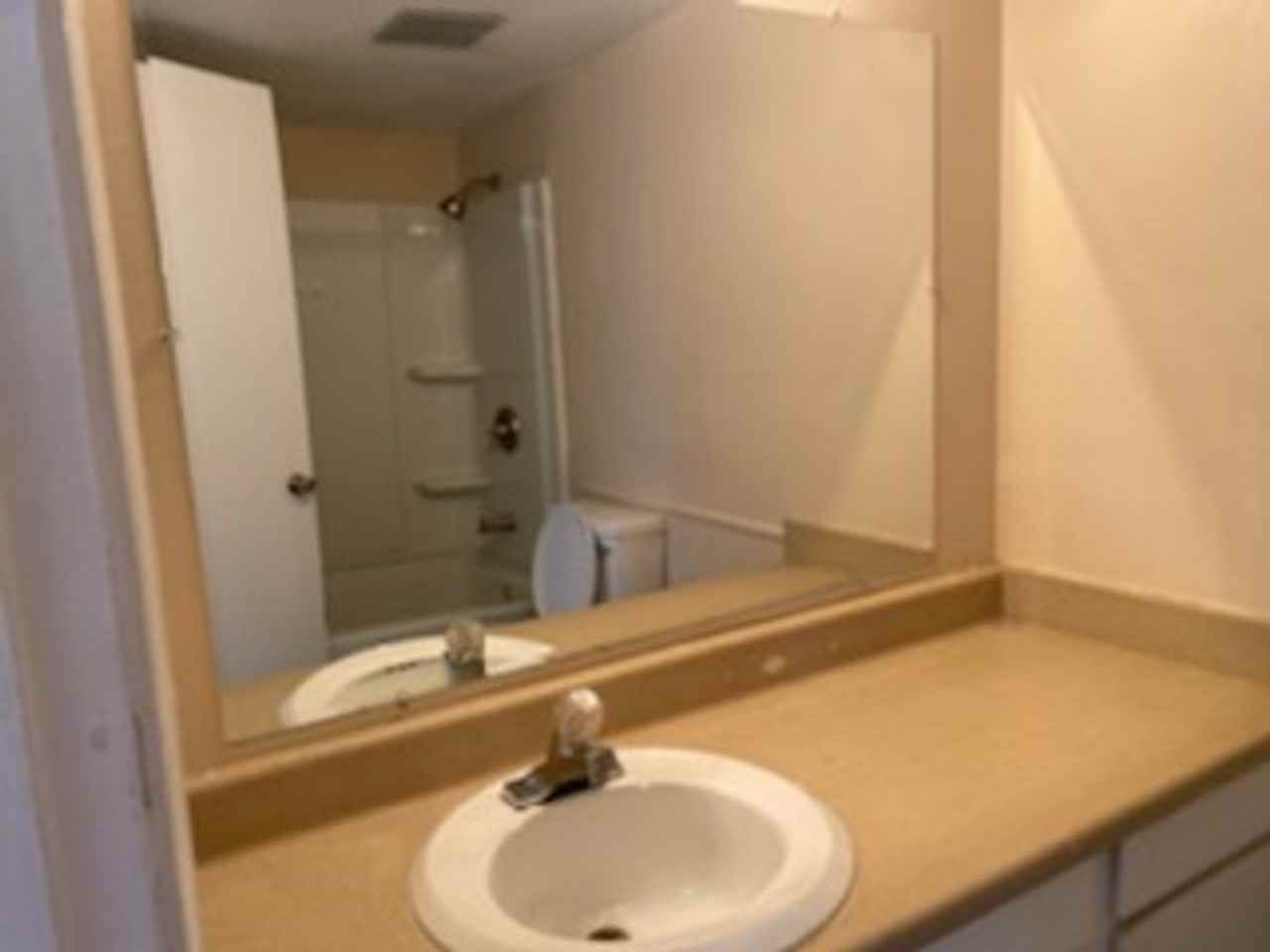 260 W Van Fleet Dr #14 - Photo 3 of 5