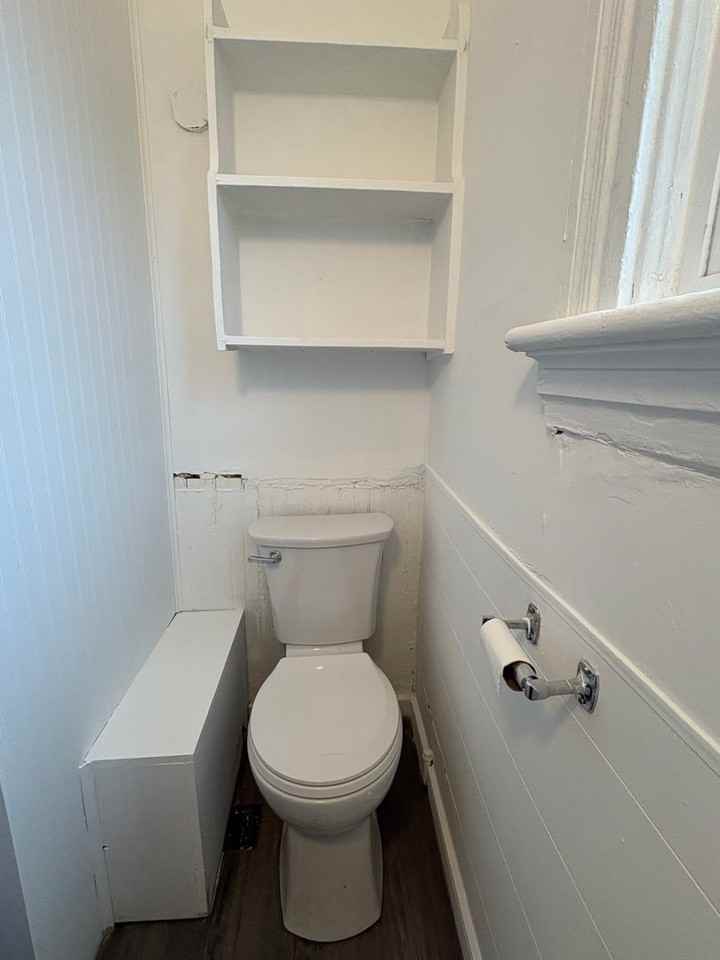 1411 11th St #B - Photo 6 of 12