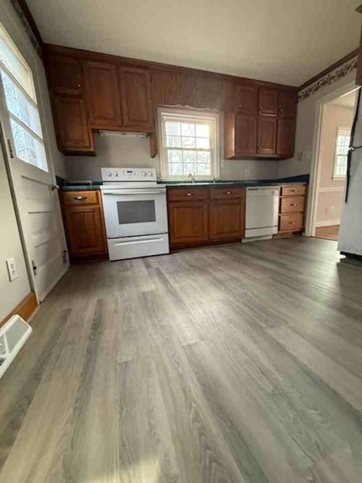 608 N Wilba Rd - Photo 5 of 21