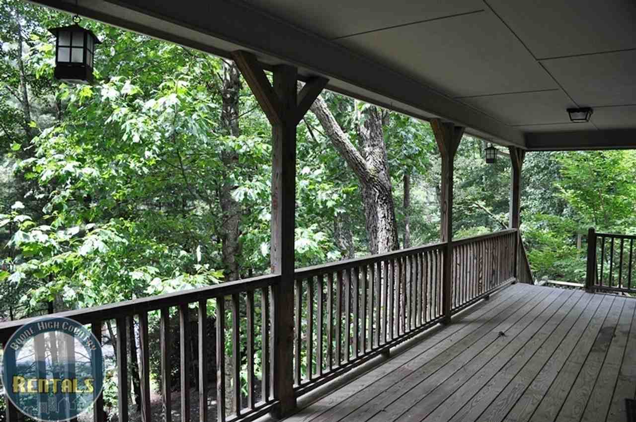 131 Hummingbird Hill Dr - Photo 3 of 34