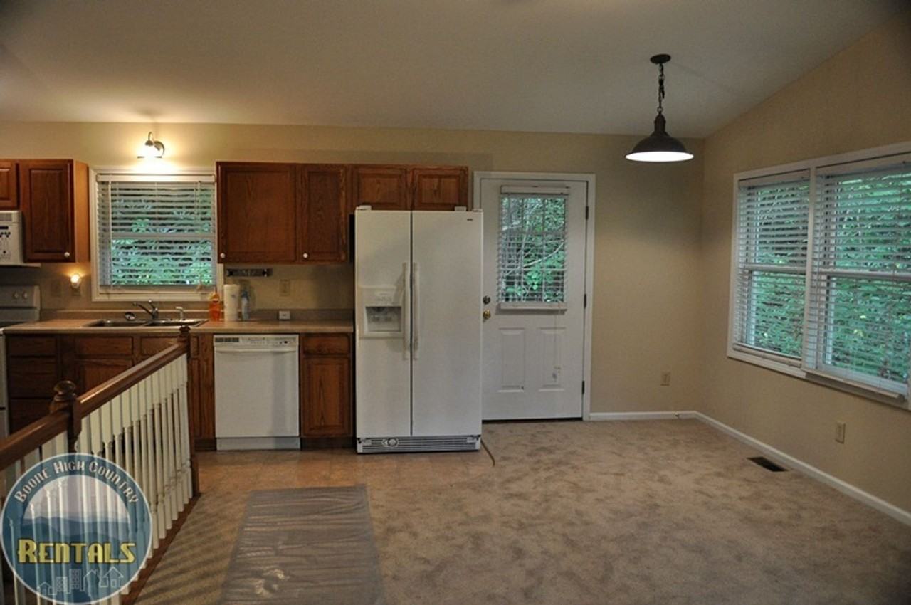 131 Hummingbird Hill Dr - Photo 5 of 34