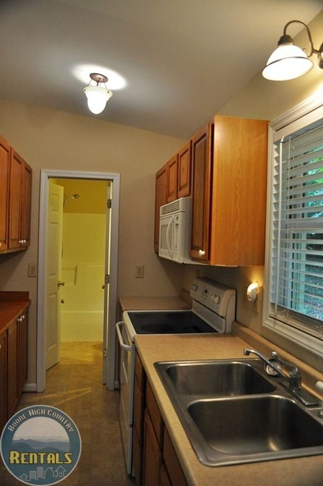 131 Hummingbird Hill Dr - Photo 7 of 34