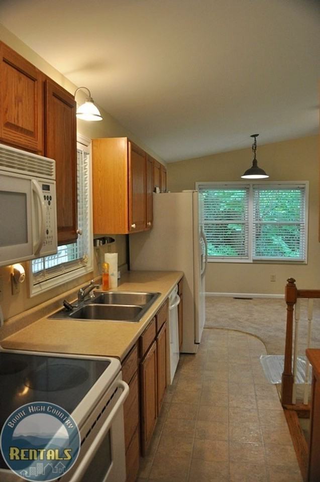 131 Hummingbird Hill Dr - Photo 6 of 23