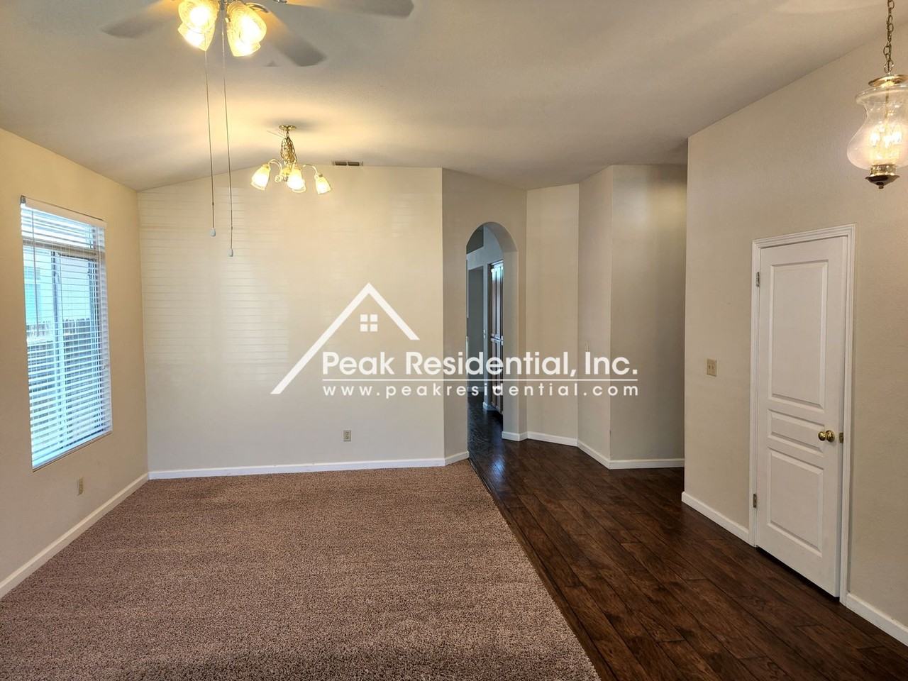 8822 Mesa Brook Way - Photo 5 of 25