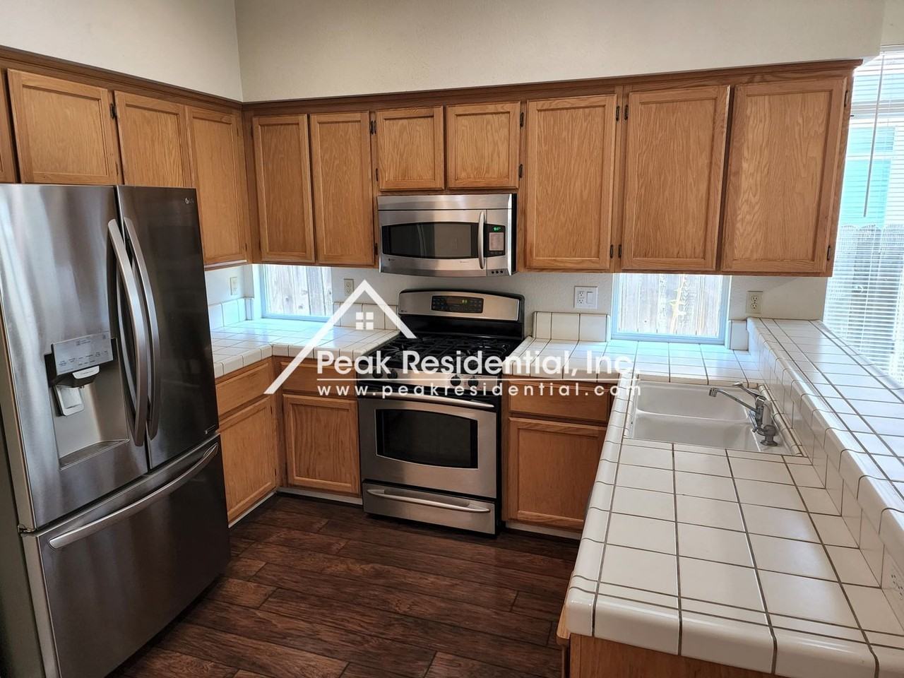 8822 Mesa Brook Way - Photo 7 of 25