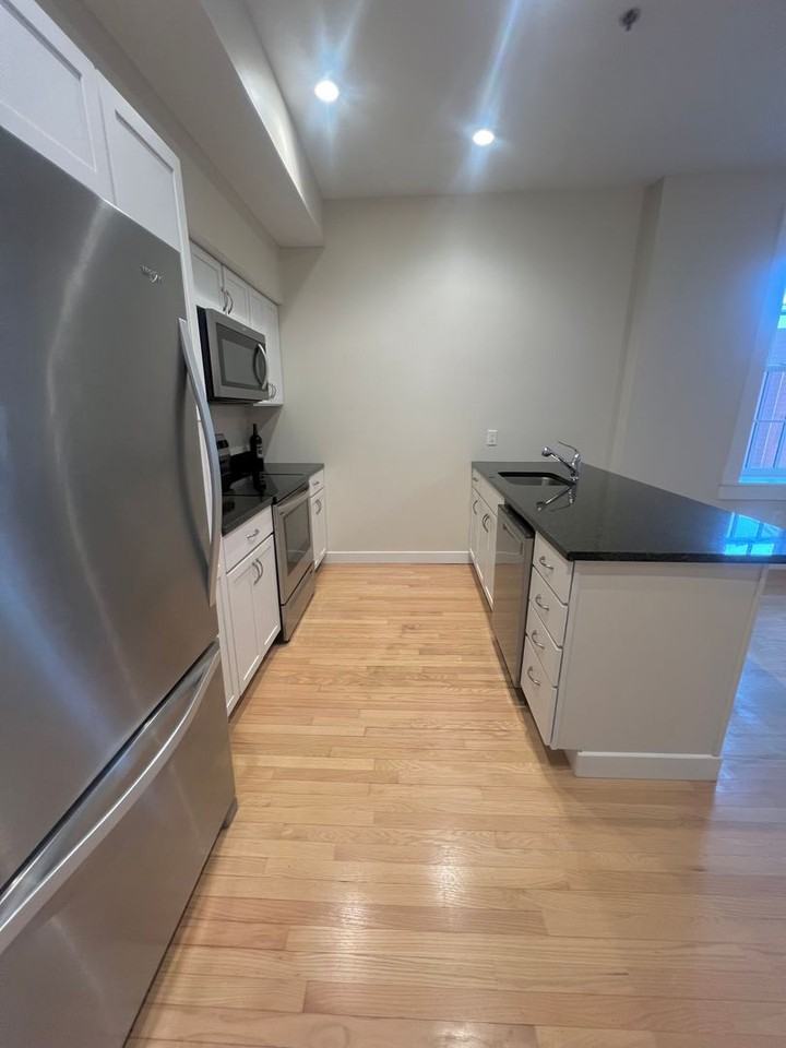 359 Main St - Photo 2 of 17