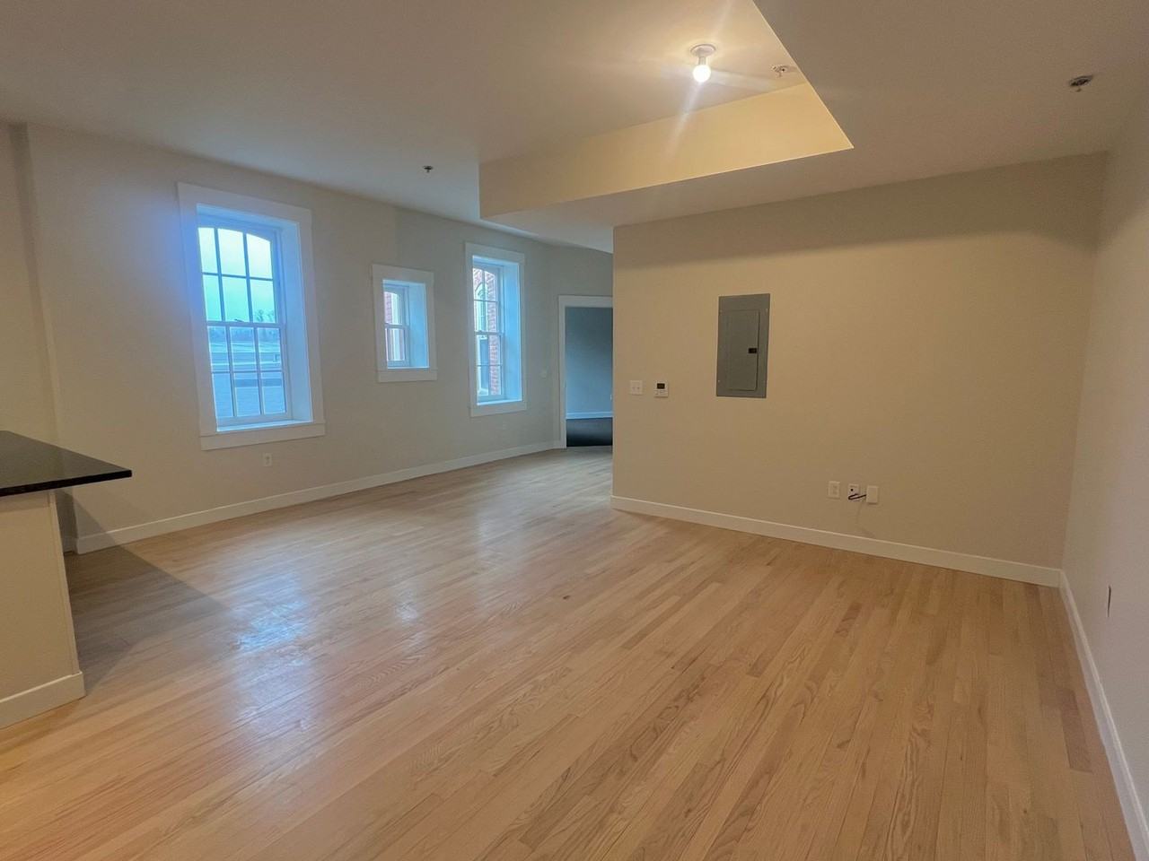 359 Main St - Photo 6 of 17