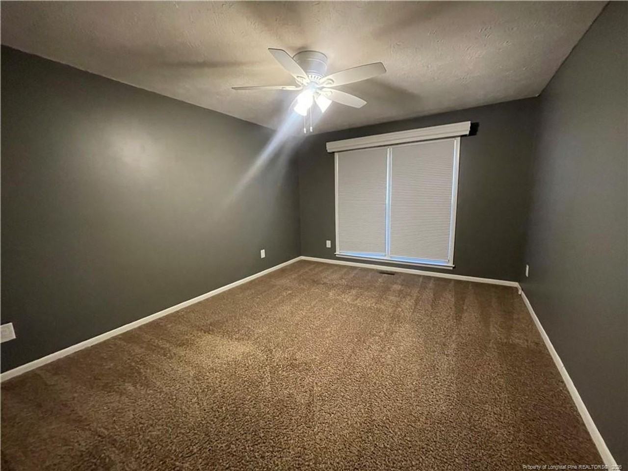 5734 Waters Edge Dr - Photo 4 of 10