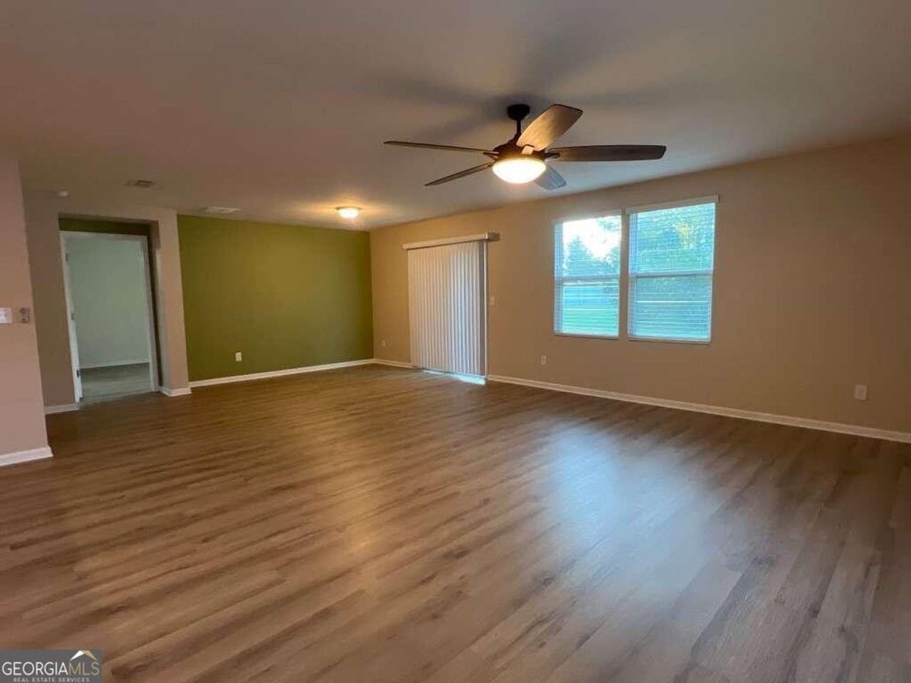 306 Cedar Breeze Dr - Photo 4 of 25