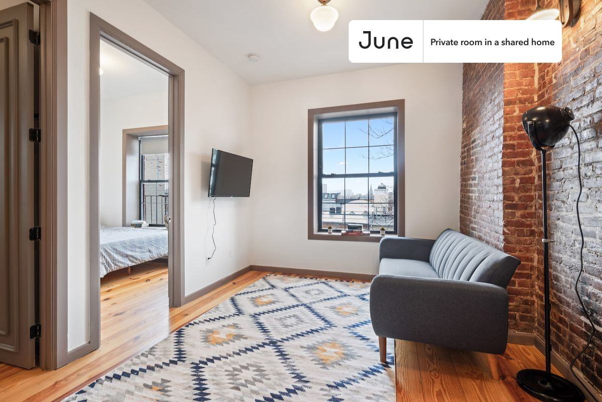 209 West 135th St, New York, NY 10030 #1 - Photo 4 of 8