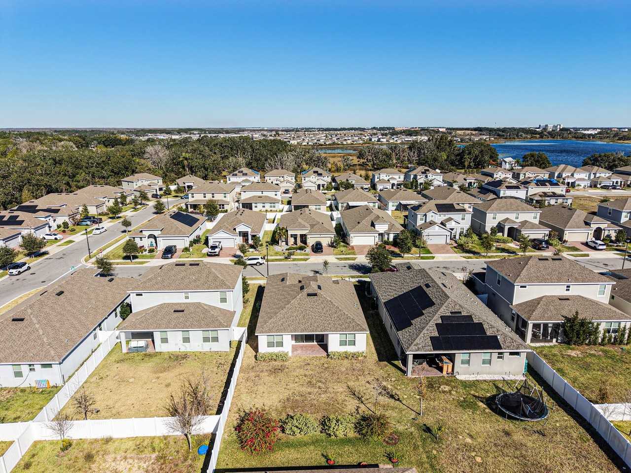 1413 Rosedale Rd - Photo 3 of 34