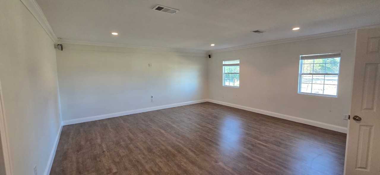 2718 2718 FM 408 - 2718 FM 408, Orange, TX. 77630 - Photo 6 of 7