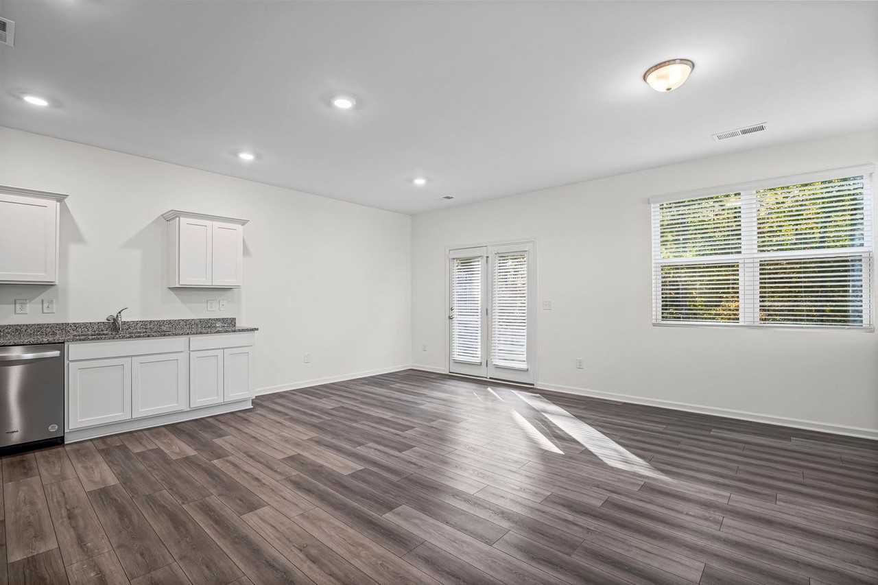 457 Union Station St - Photo 3 of 29