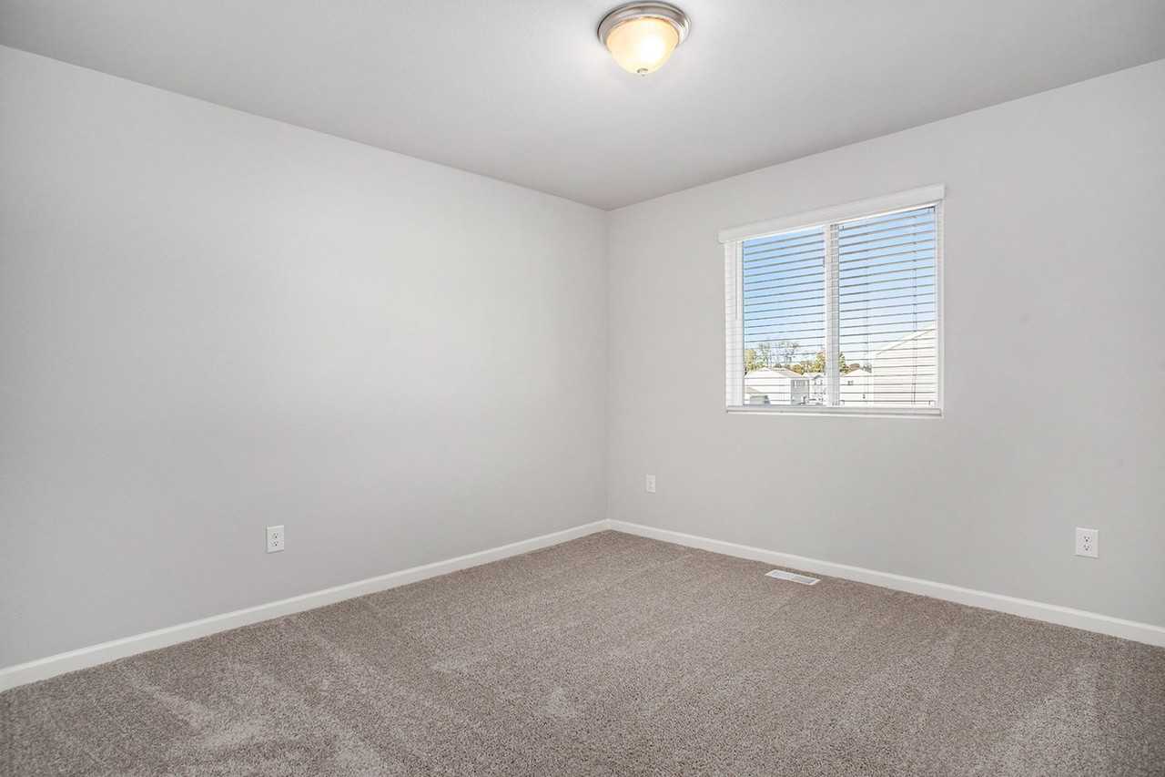 372 Sherman St - Photo 6 of 21