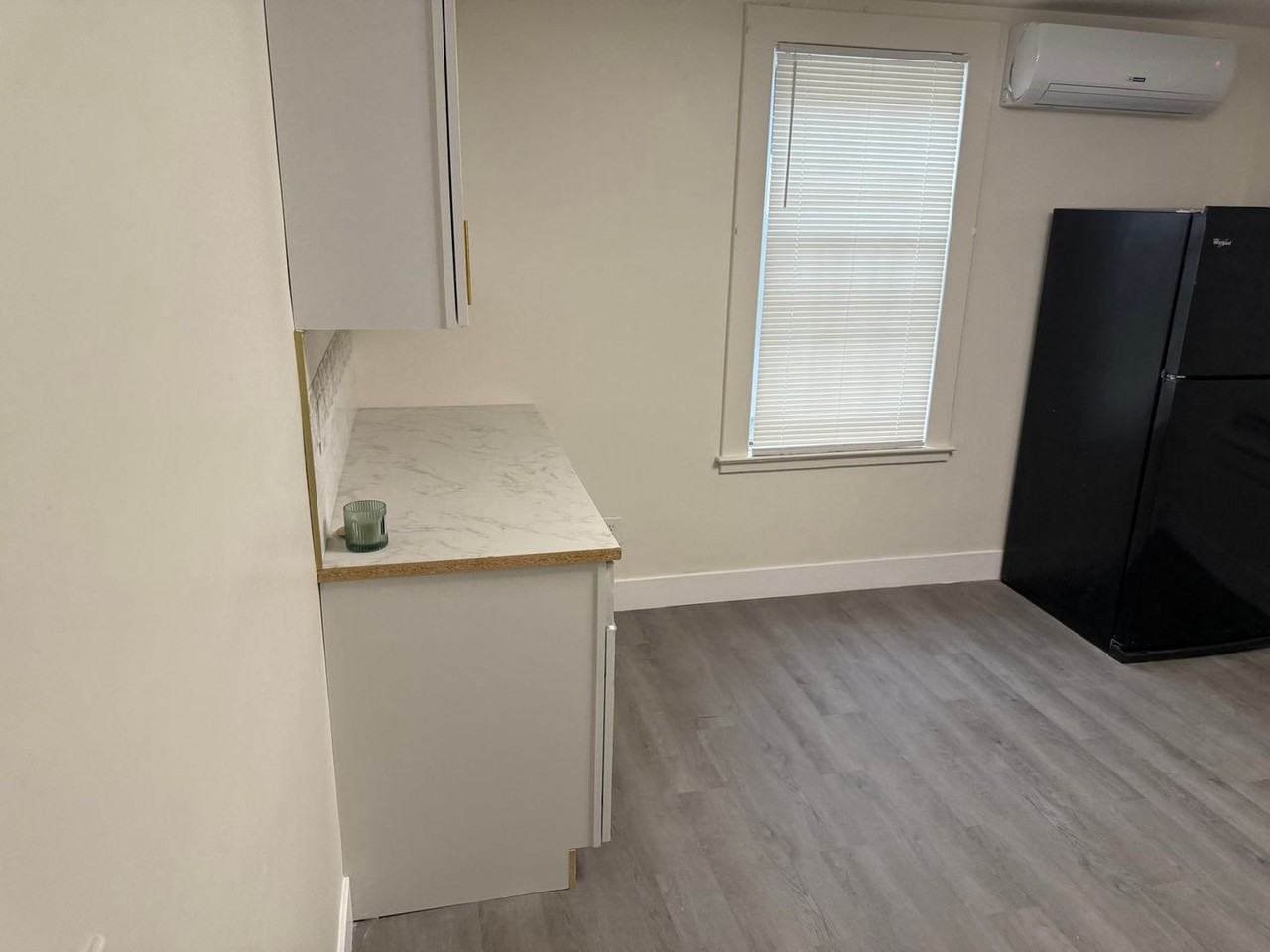 6313 Windsor Mill Rd - Photo 7 of 23