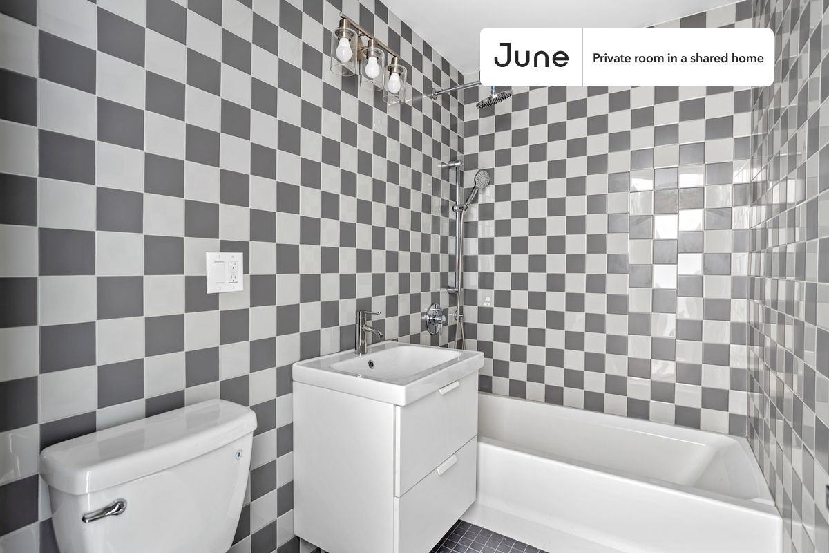 537 Edgecombe Ave, New York, NY 10032 #2 - Photo 6 of 6